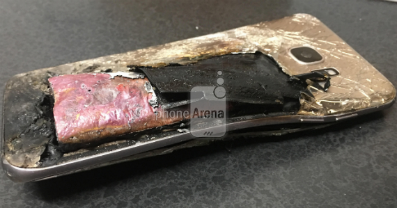 samsung-galaxy-s7-edge-explodes-01